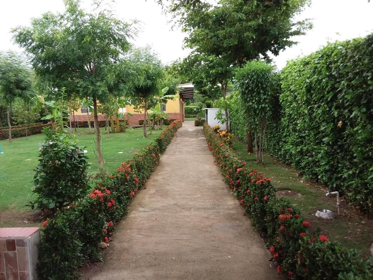 Bed and Breakfast C&H Casa Campestre El Oasis Ricaurte Girardot Екстер'єр фото