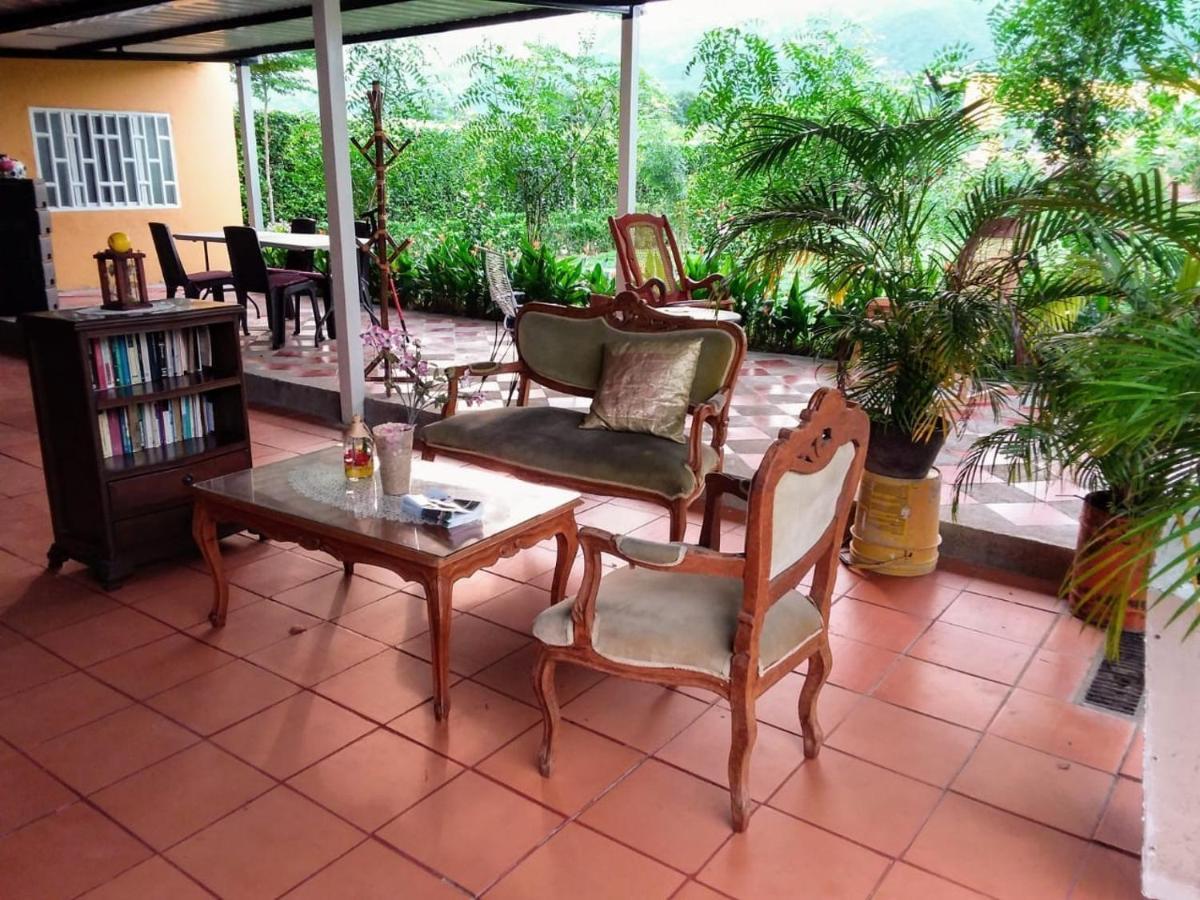 Bed and Breakfast C&H Casa Campestre El Oasis Ricaurte Girardot Екстер'єр фото