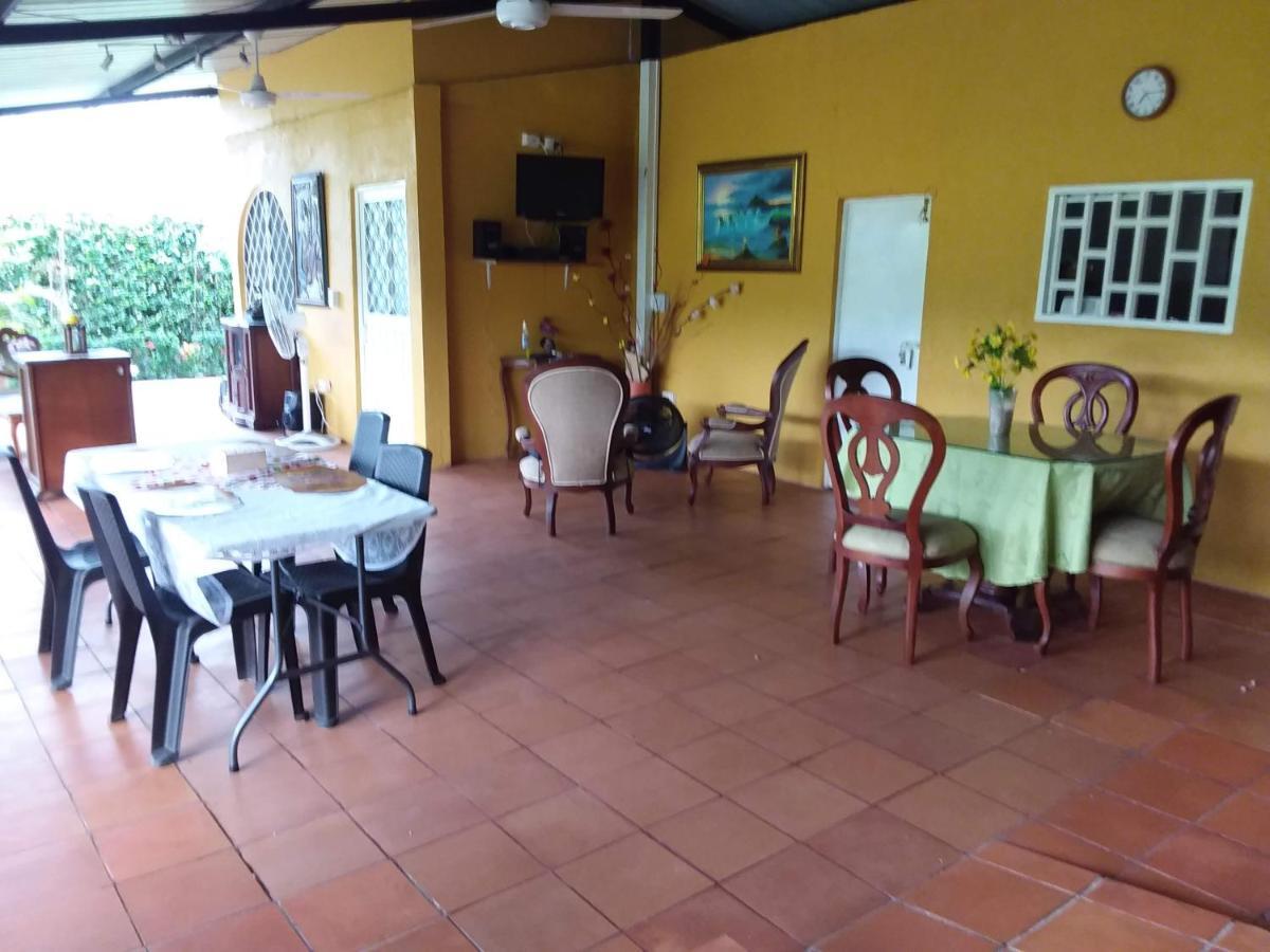 Bed and Breakfast C&H Casa Campestre El Oasis Ricaurte Girardot Екстер'єр фото